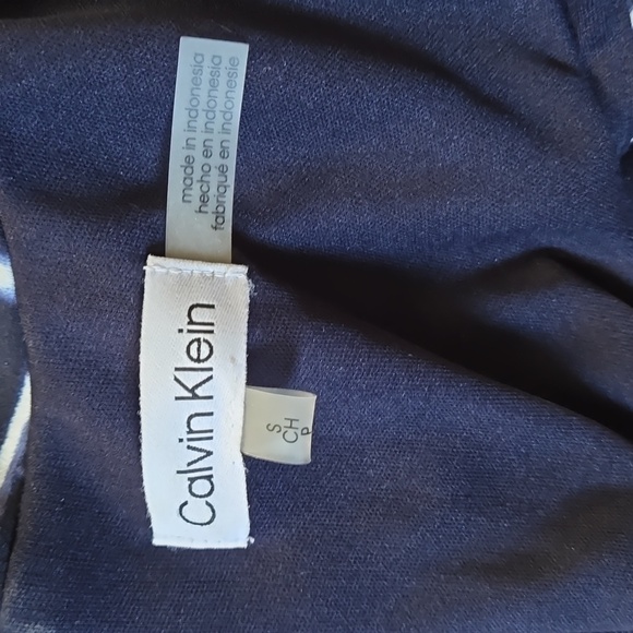 Calvin Klein Check Ruched Knee length dress - size Small - Picture 9 of 9